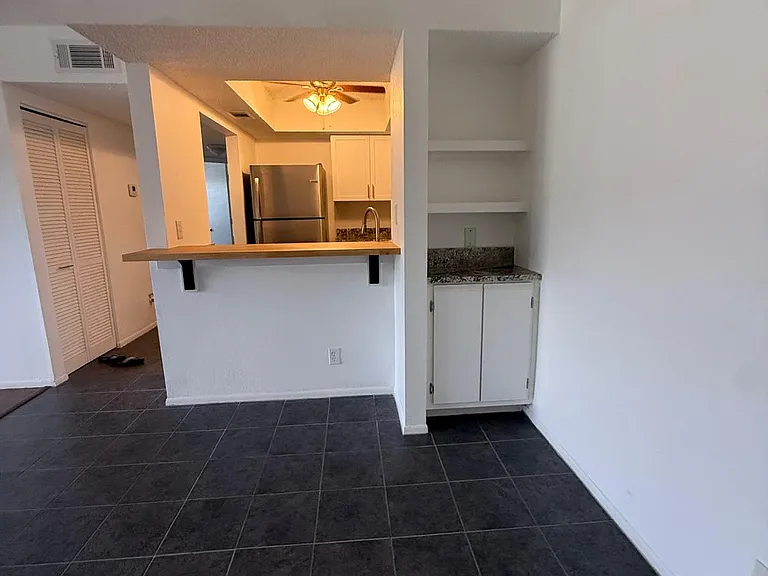 1548 SE Royal Green Cir #M-103 — Photo 19