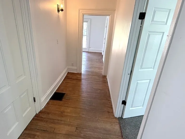 1215 Arlington Ave #1 — Photo 6