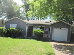 5829 Calmont Ave, Fort Worth, TX 76107