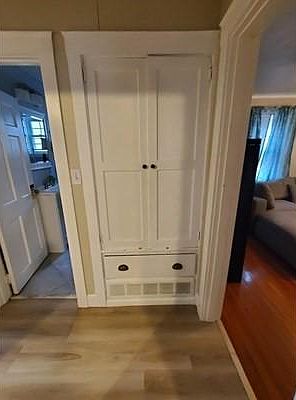 5th image of 42-44 Whiton Ave #4444