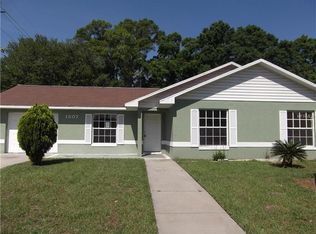 1307 Spanish Oak Ln, Plant City, FL 33563