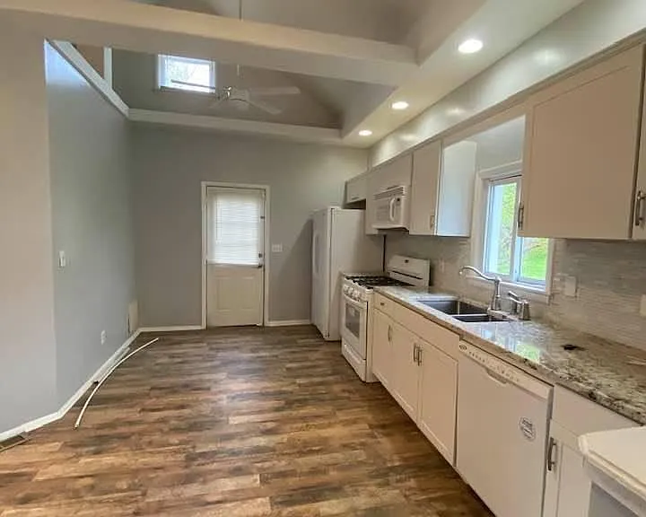 3525 Siam Ave — Photo 12