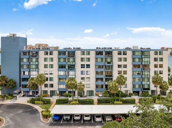 644 Island Way APT 702, Clearwater, FL 33767