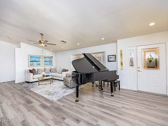 4th image of 2263 E Kingsbury Dr