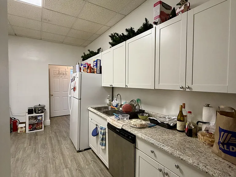 224 W Otterman St #1 — Photo 12