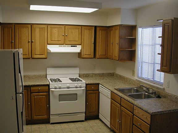 4th image of 7086 Burcot Ave APT 7