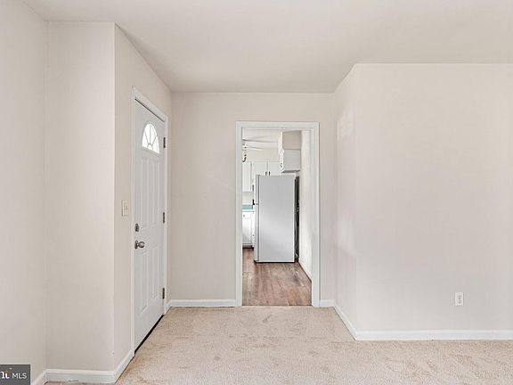 3rd image of 14208 Springfield Ln