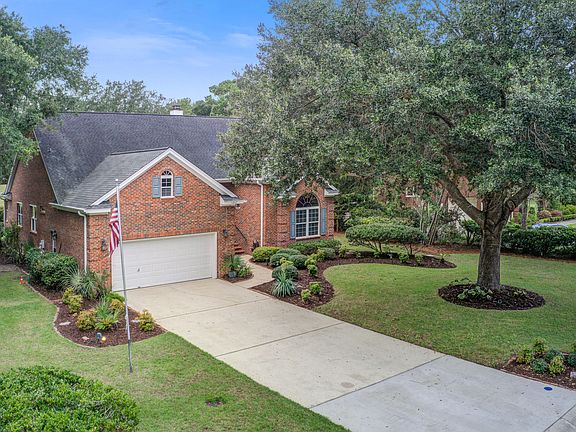 4th image of 1207 Medinah Dr