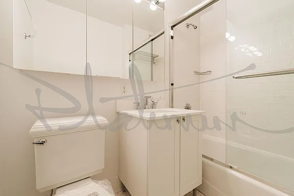 Rented by Platinum Properties | media 11