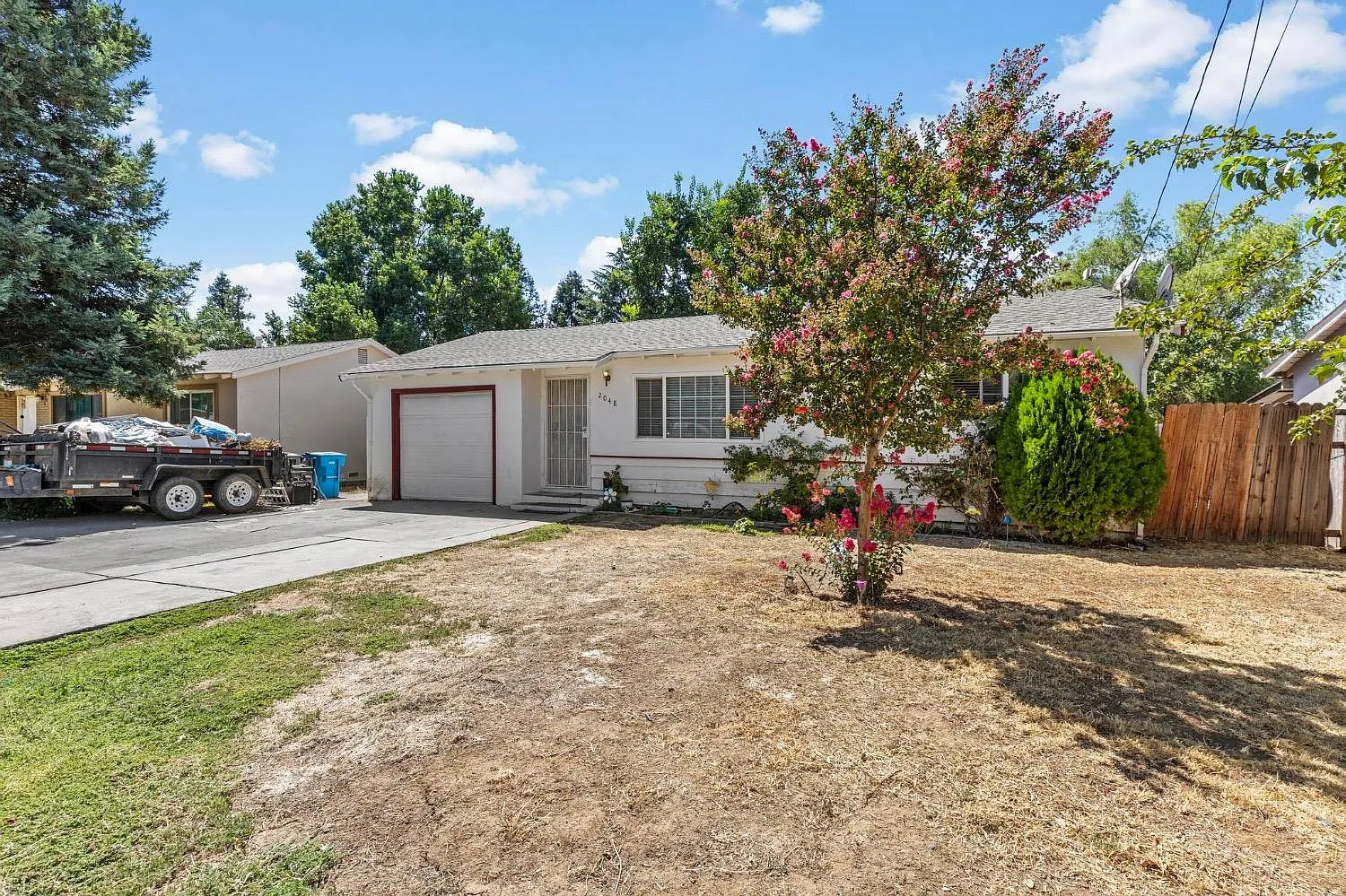 2048 Becky Ln photo 1
