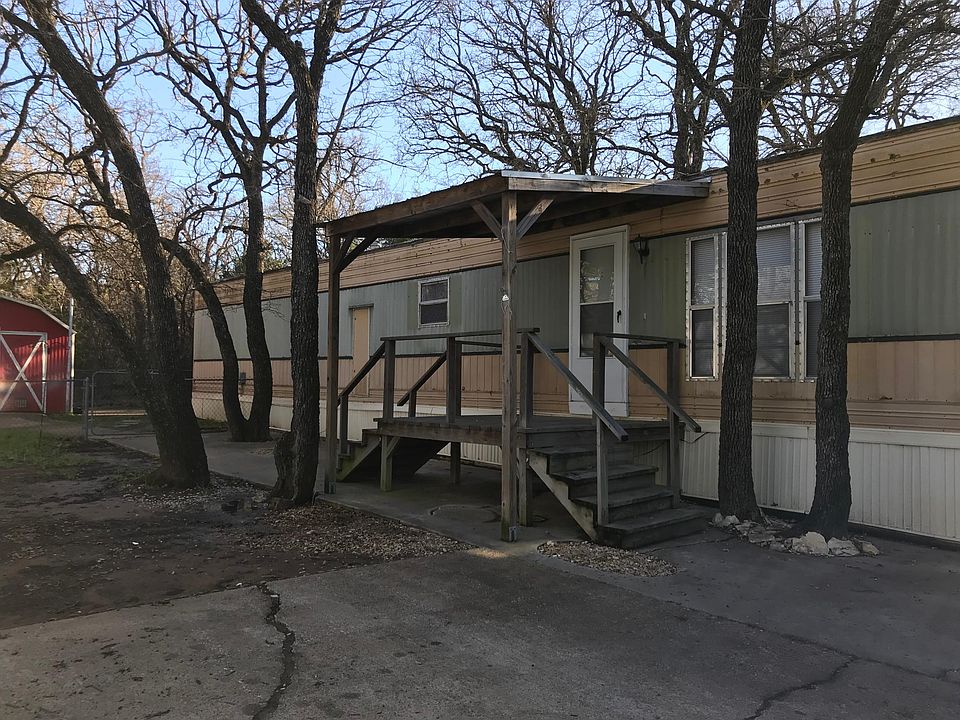 1st image of 6 Oakwood St