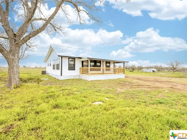 3222 E Highway 97, Gonzales, TX 78629