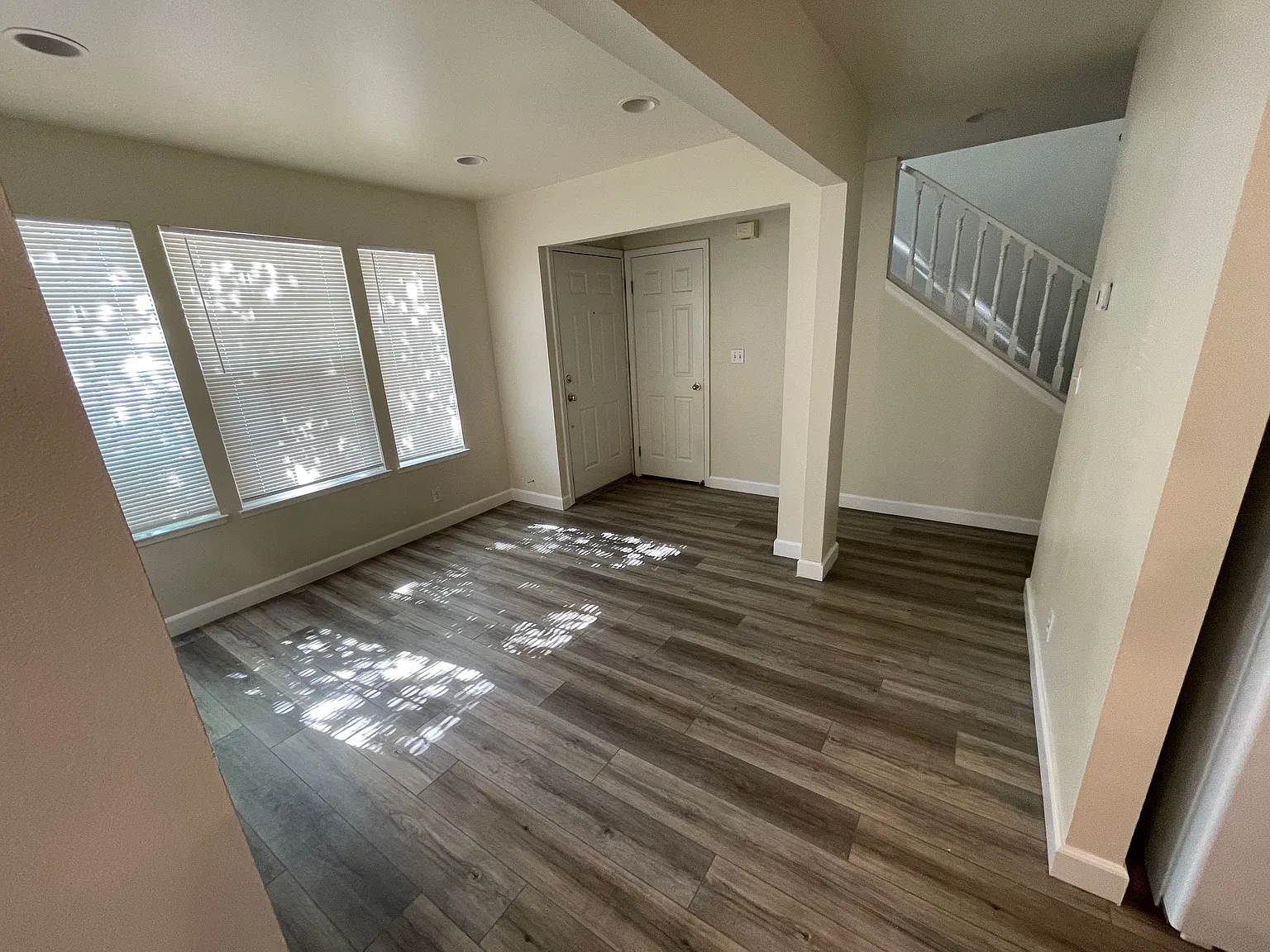 3 bed, 2.5 bath, 1450 sqft, $3,000 — Photo 4