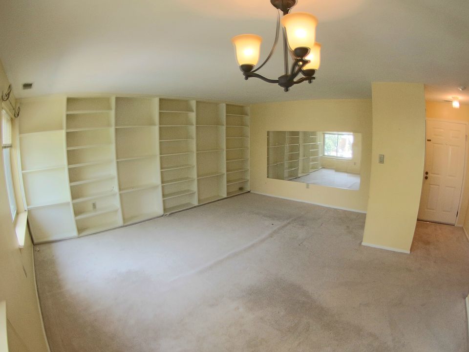Dining / Living Room