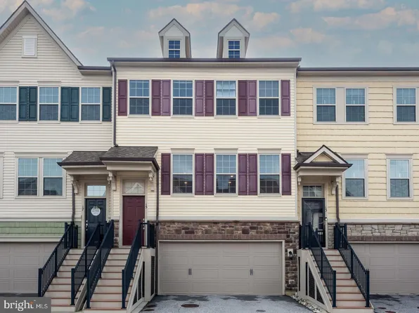 15 Eagle Ln, Malvern, PA 19355