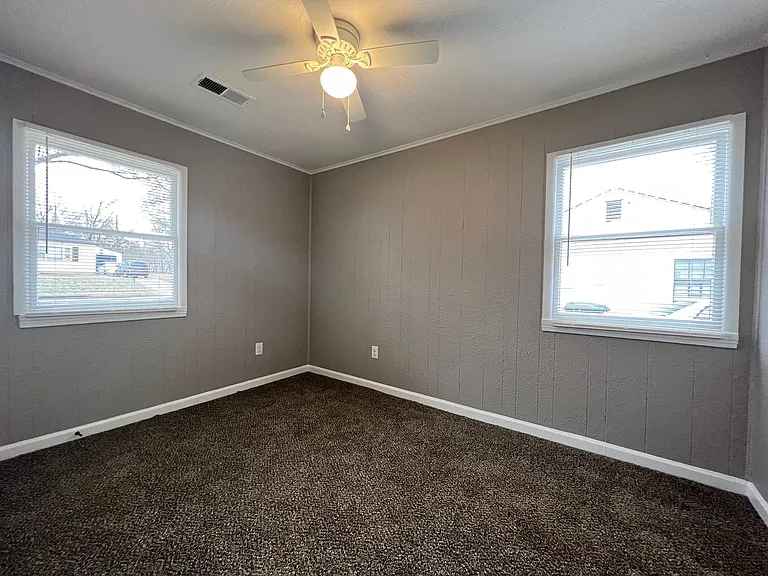 3577 Sunrise St — Photo 10