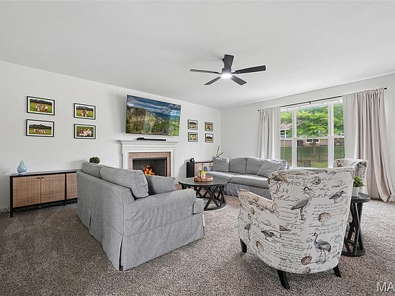5th image of 318 Hampton Ridge Dr