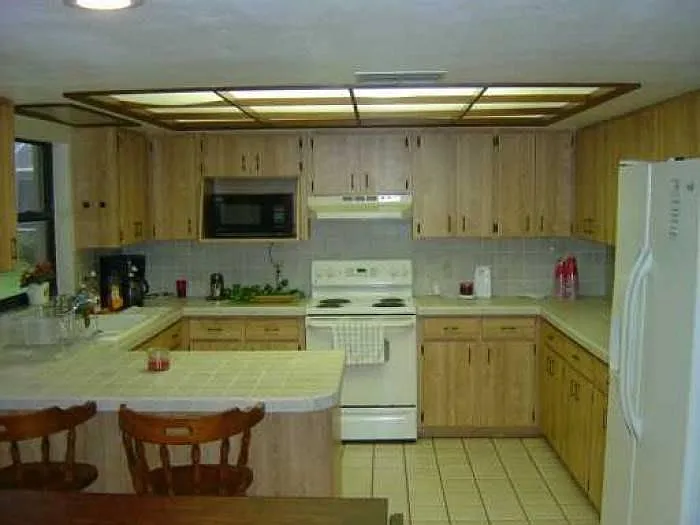 4 bed, 2475 sqft, $2,200 — Photo 3