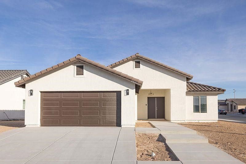 1st image of 4984 E Monreal Ln
