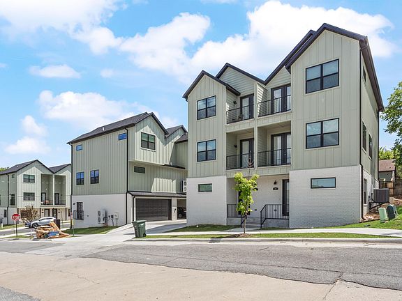 3rd image of 606 N Whitham Ave