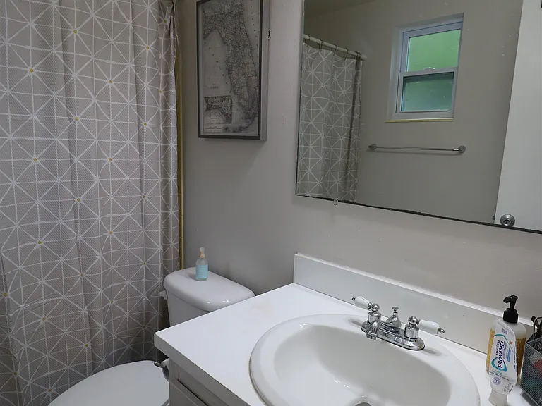 257 Rosario St — Photo 10