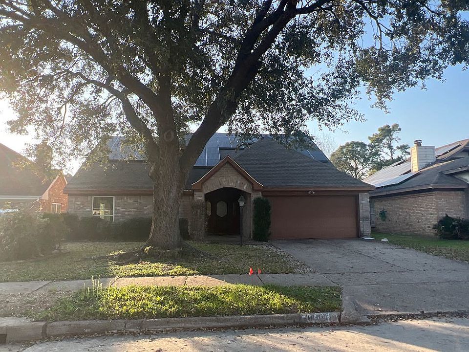 1st image of 20307 Lionsgate Ln
