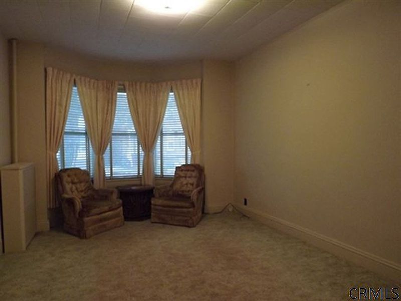 4th image of 1511-1513 FOSTER Avenue