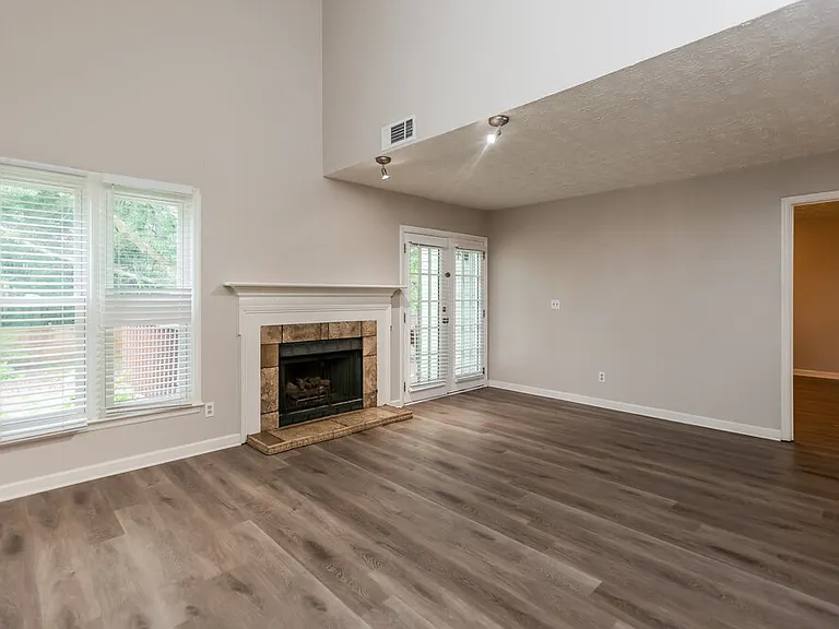 4805 Shallow Farm Dr — Photo 5