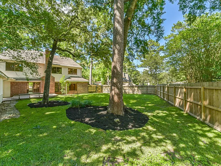 3910 Misty Gardens Ct — Photo 12