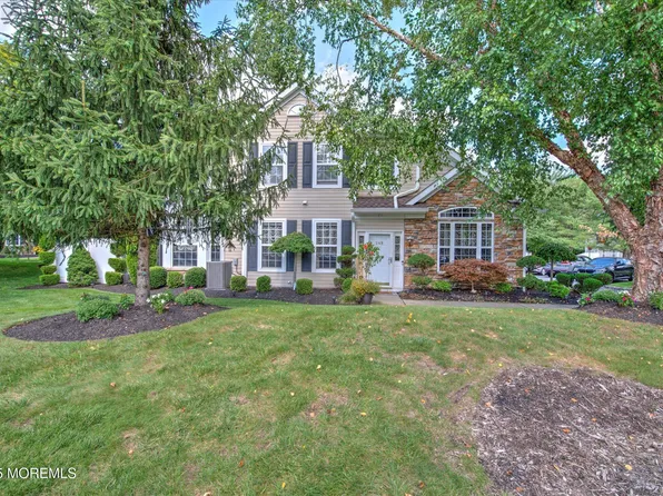 249 Shinnecock Drive, Manalapan, NJ 07726