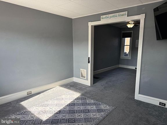 5th image of 355 Hazel St