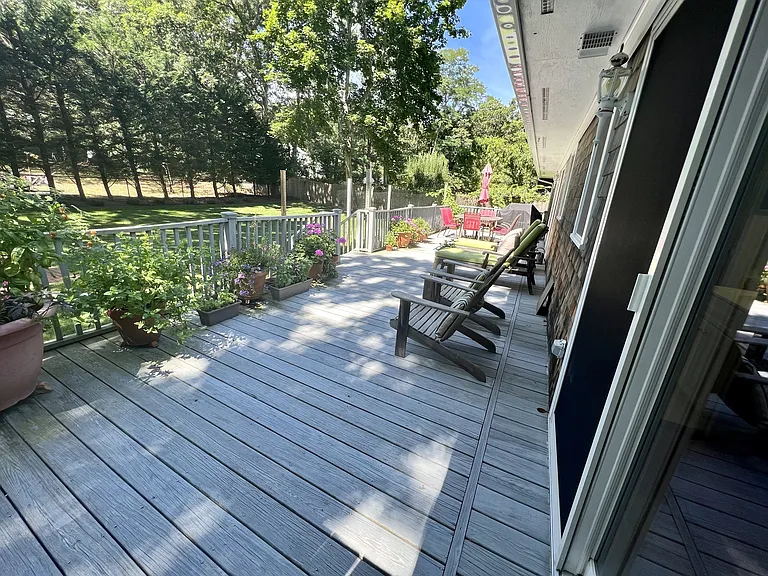 16 Beechwood Dr — Photo 18