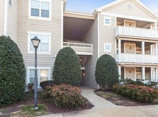 14303 Grape Holly Grv APT 22, Centreville, VA 20121