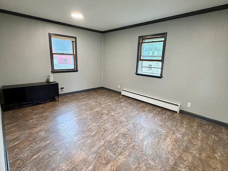 282 Long Ave #1 — Photo 5