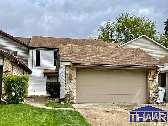 1264 E Elmwood Dr photo 1