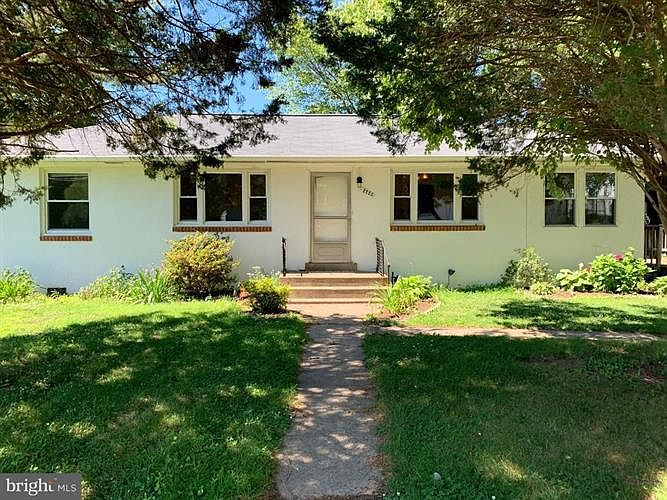 1st image of 2218 Emmett Dr