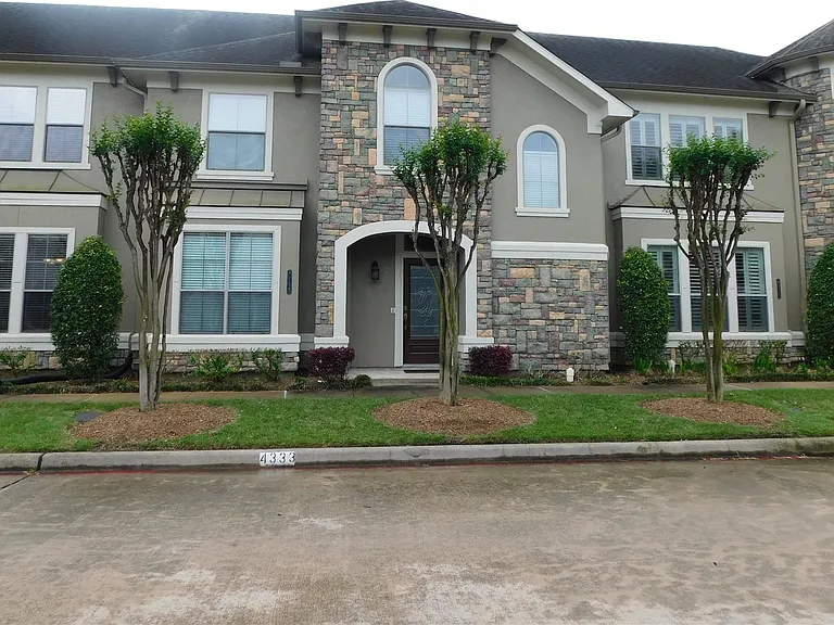 4333 Lake Run Dr — Photo 3