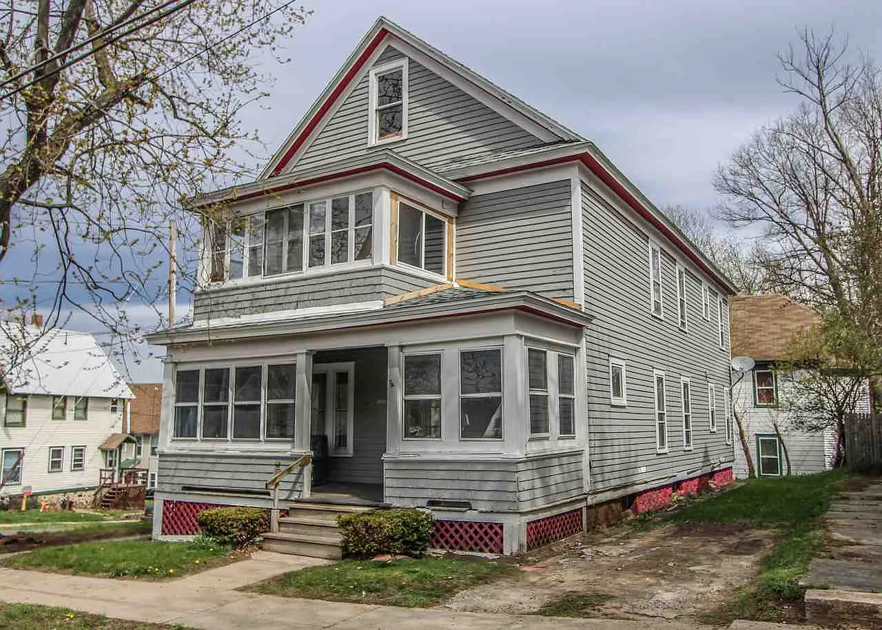 35 Steele Ave photo 1