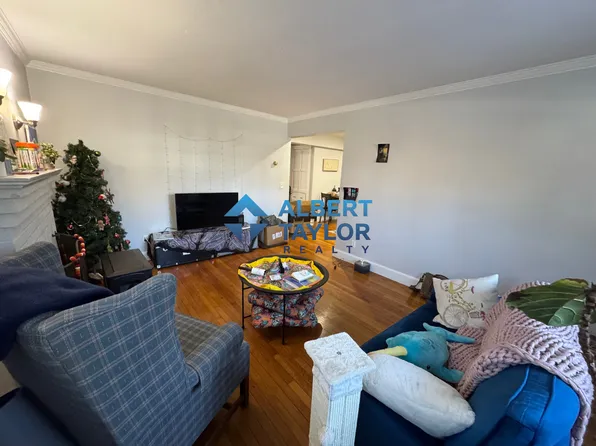 8 Mount Ida St, Newton, MA