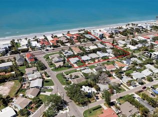 16102 1st St E, Redington Beach, FL 33708