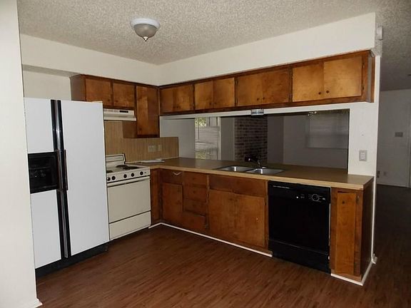 5th image of 3308 Dunliegh Dr #B