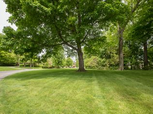 15 E Hanna Lane, Bratenahl, OH 44108