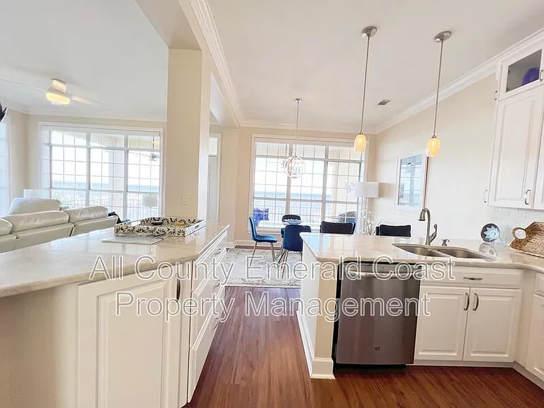 420 Oak Harbour Ln #201 — Photo 16