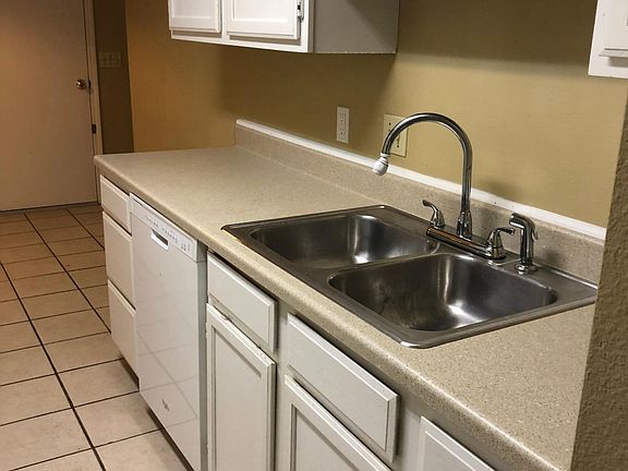 4th image of 2404 W Mary Dr #2404