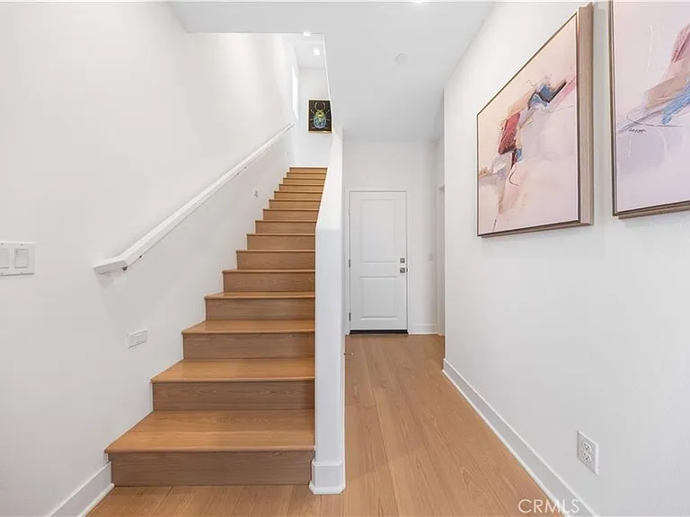 1221 Windmill Ln — Photo 5