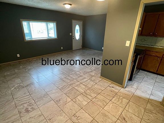 4th image of 2618 N 64th Ter