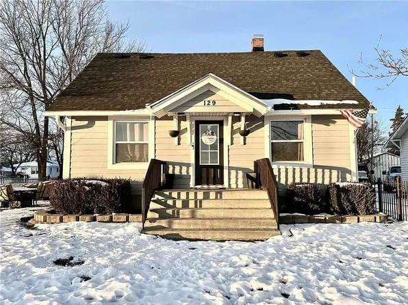 129 W 4th St, Tonganoxie, KS 66086