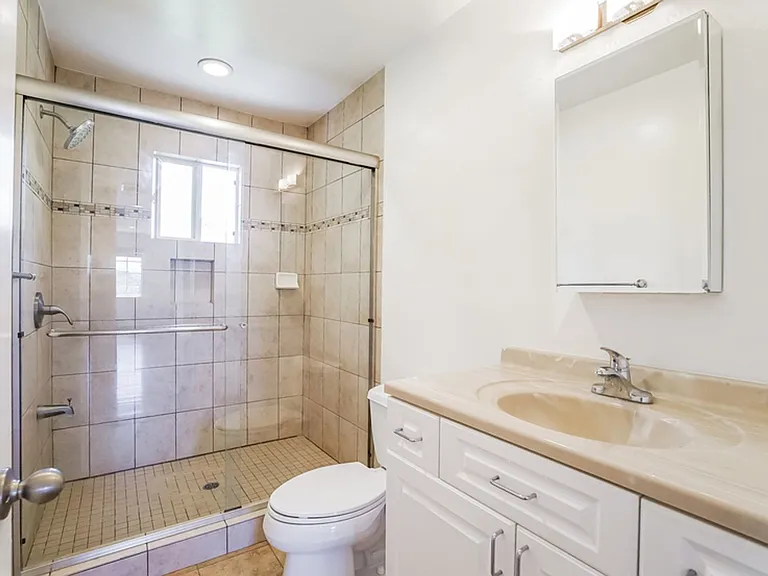 520 Washington St — Photo 12