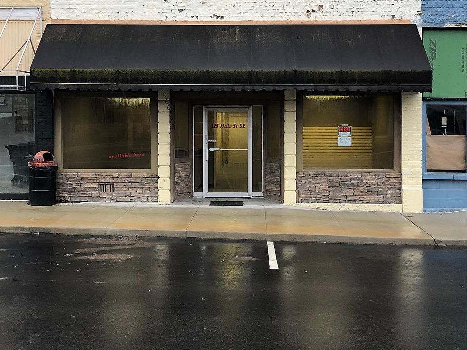 1st image of 125 Main St SE #A