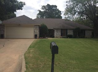 8 Chevy Chase, Shawnee, OK 74804
